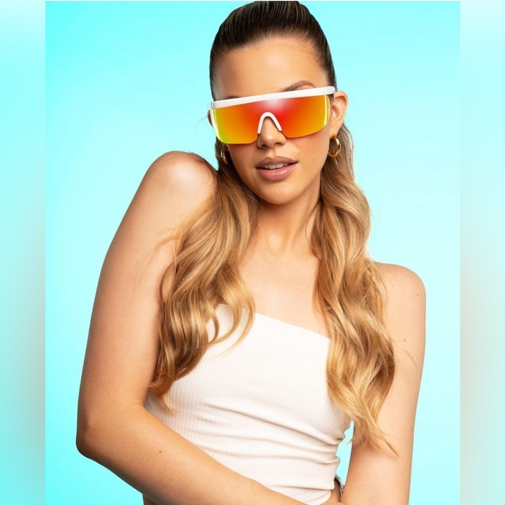 🎀PICK 5/$25🎀 Tipsy Elves White Miami Ice Sport Style Reflective Sunglasses - Picture 1 of 8